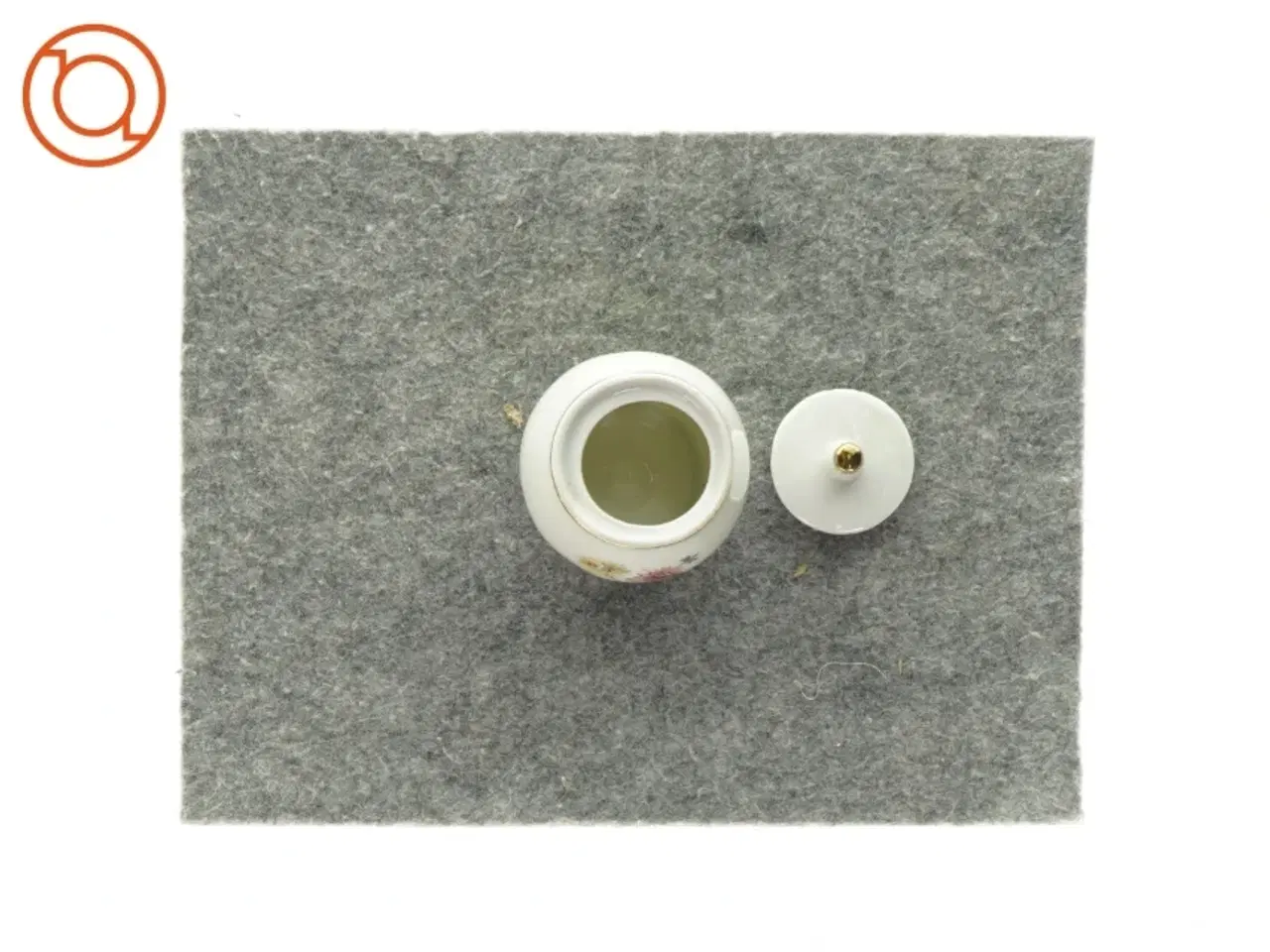 Billede 2 - Porcelænskrukke (str. 8 x 5cm)