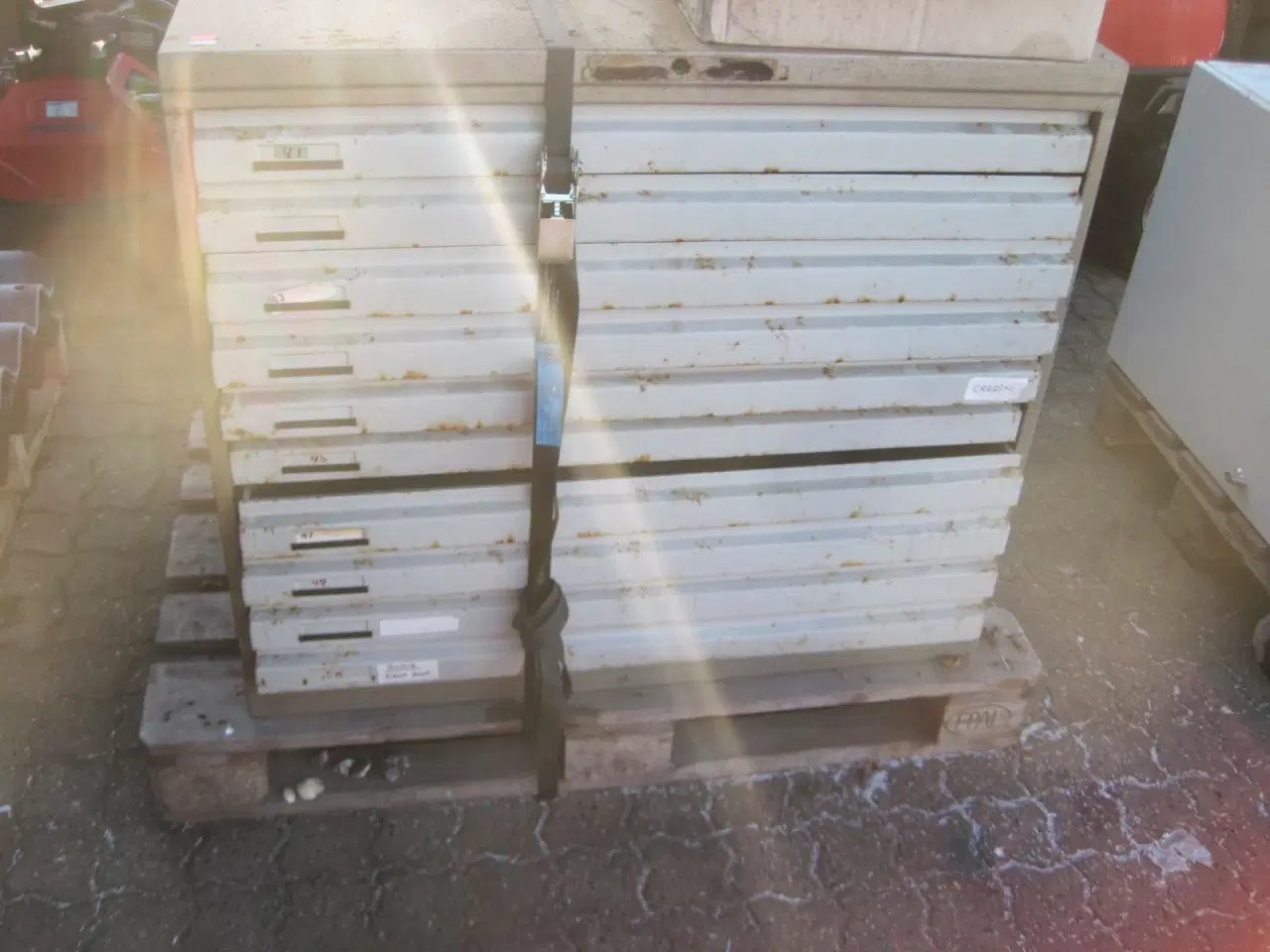 Billede 2 - Værktøjsskab , Tegningsskab