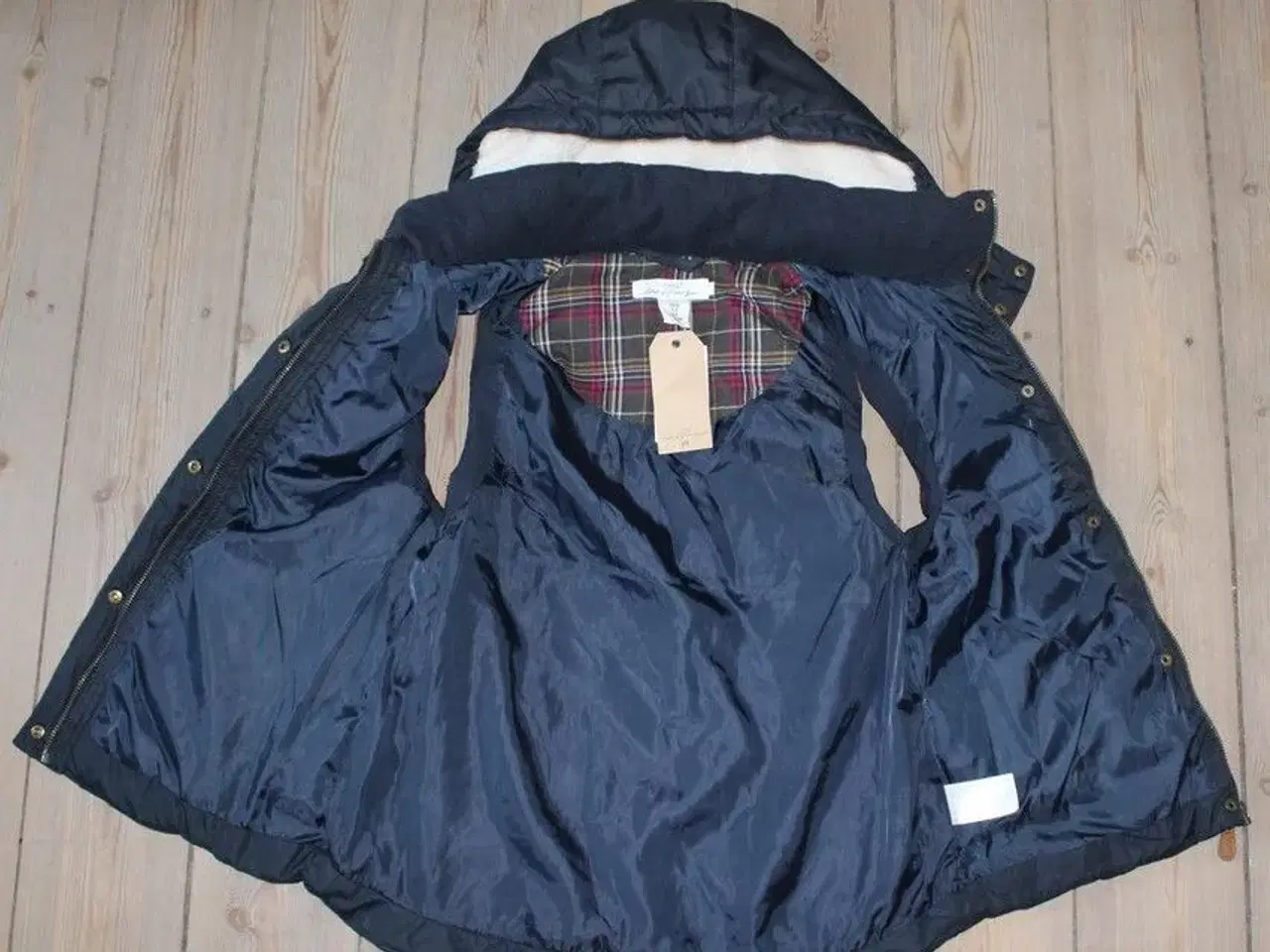 Billede 4 - Vest, NY, str 38