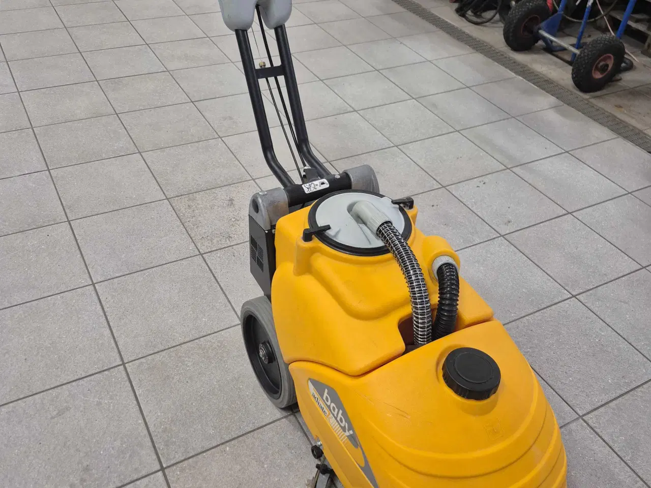 Billede 1 - Gulvvaske maskine adiatek 