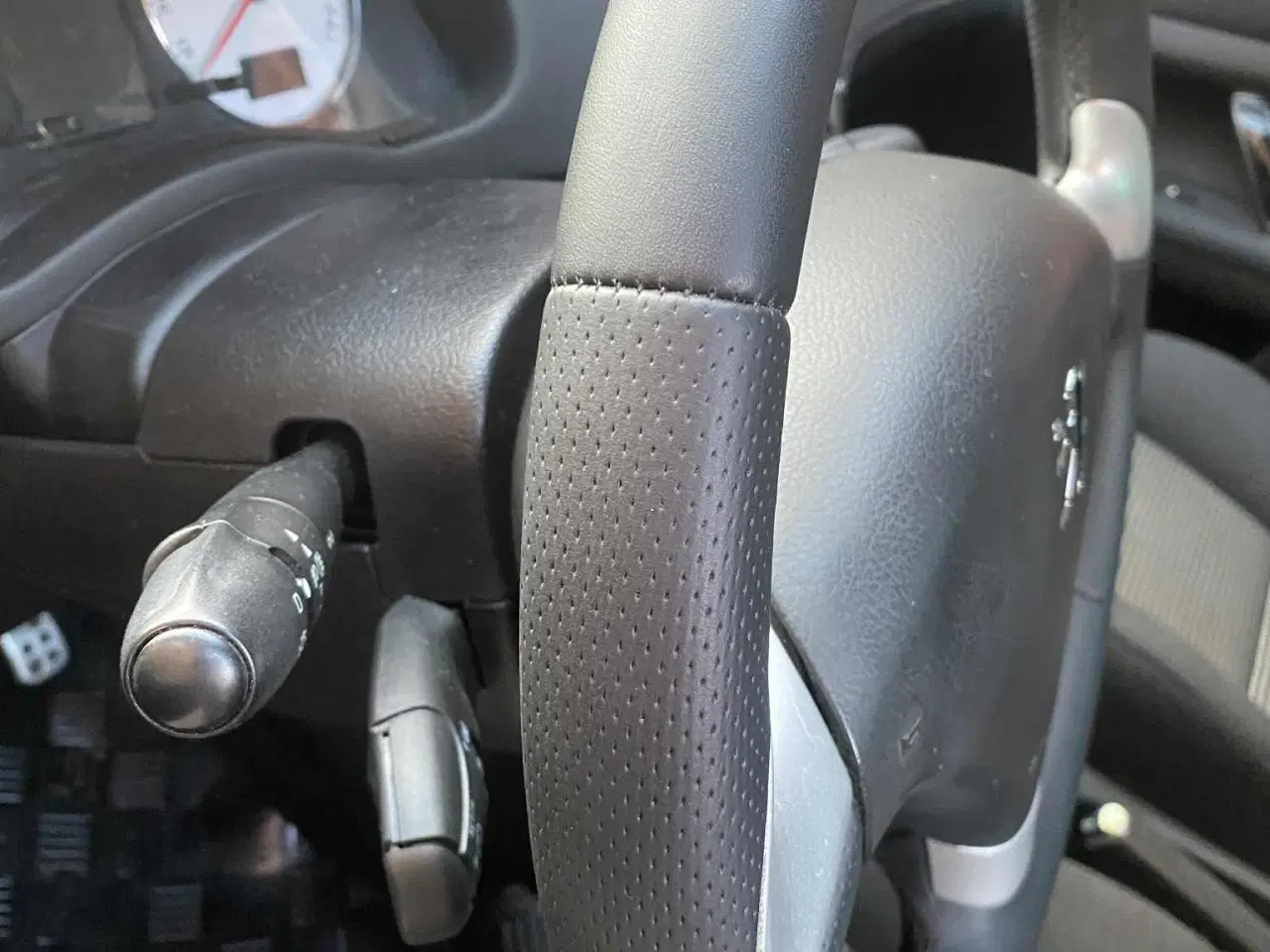 Billede 15 - Virkelig flot og velholdt peugeot 307 cc