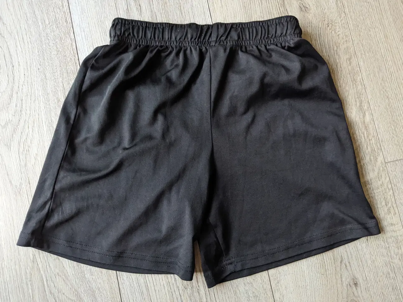 Billede 1 - Drengetøj str. 122 - Shorts3 