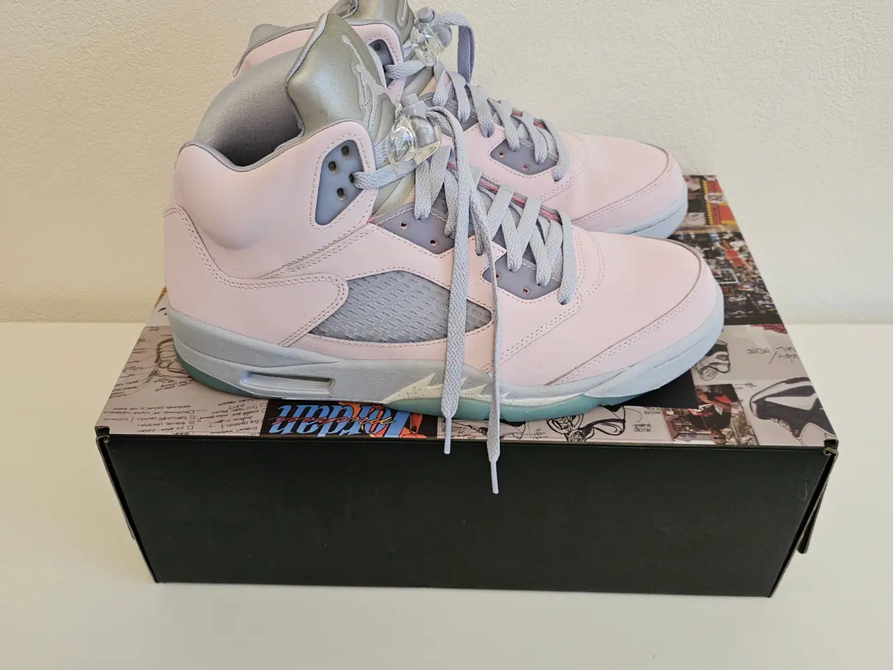 Billede 4 - Air Jordan 5 Retro Regal Pink – Perfekt stand!
