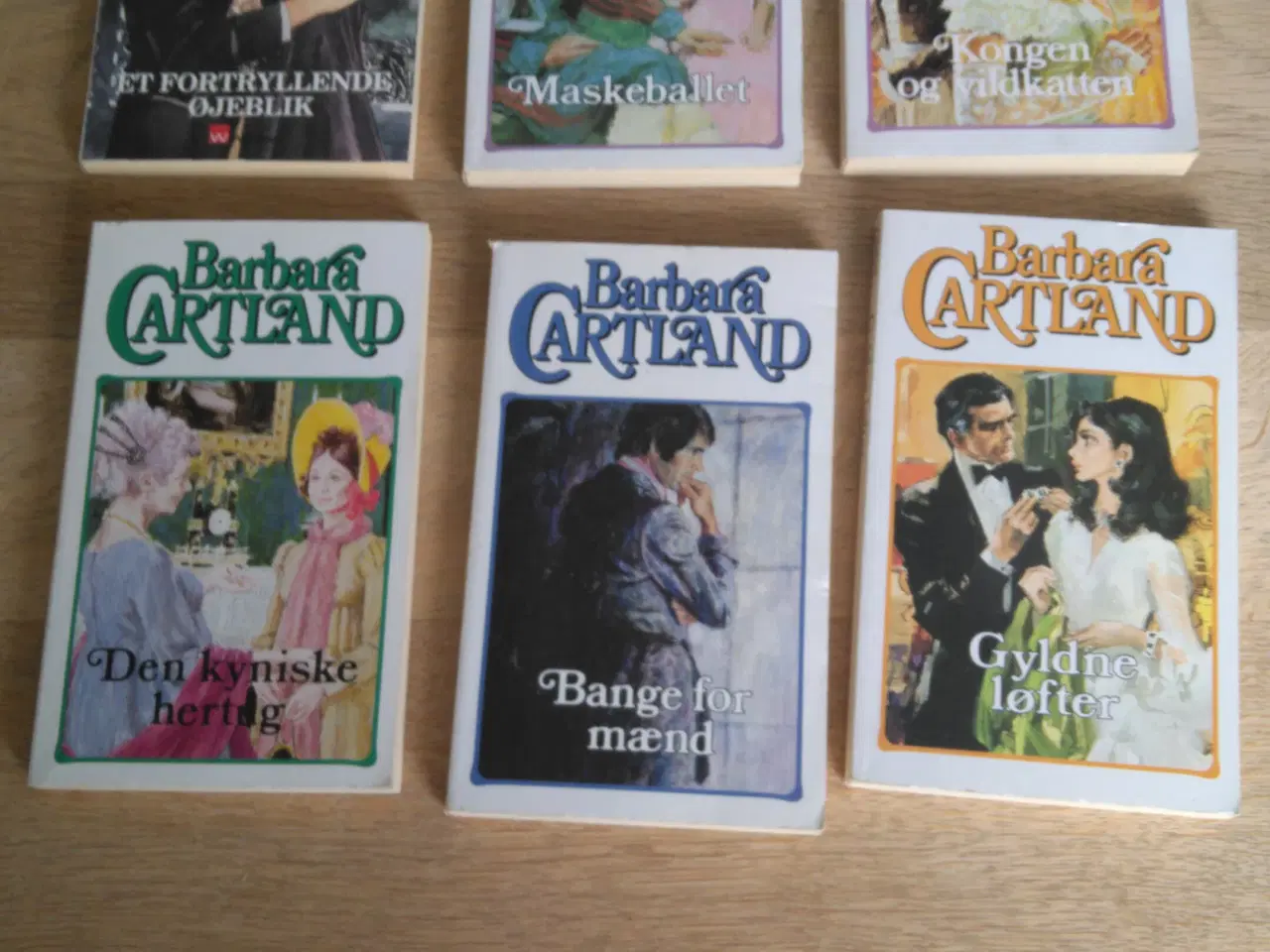 Billede 1 - 20 kærlighedsromaner af Barbara Cartland. 