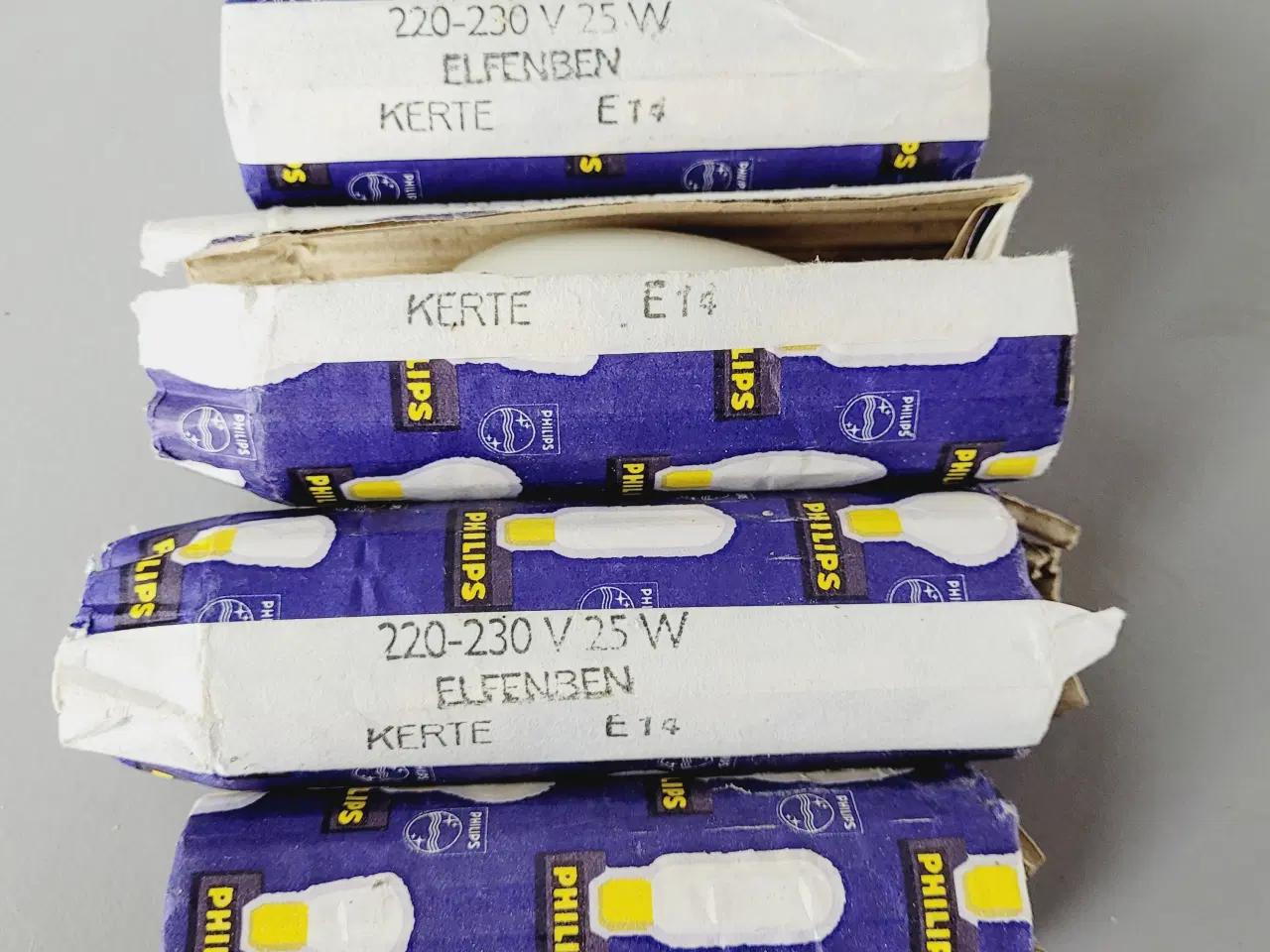 Billede 1 - ⭐️: 4 stk. NOS Philips Elfenben Kertepærer – E14 /