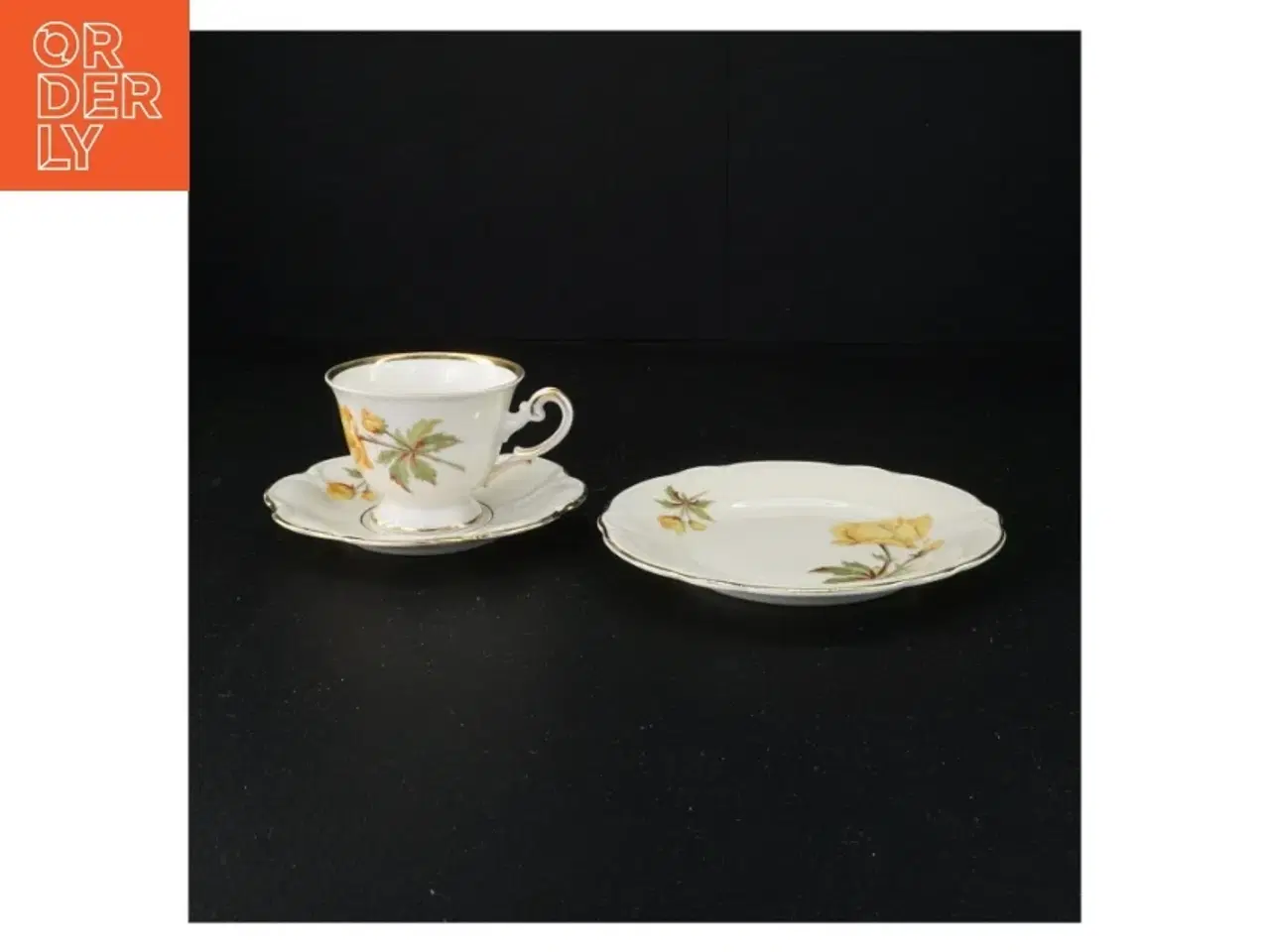 Billede 1 - Porcelænskopper med underkopper fra Antoinette (str. 16 x 9 cm)