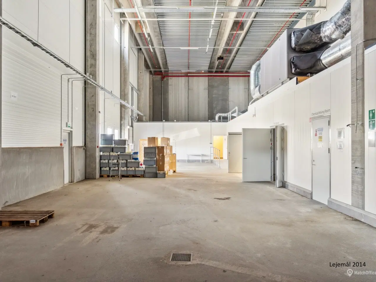 Billede 30 - Logistiklejemål med porte og ramper og en loftshøjde op til 10 meter