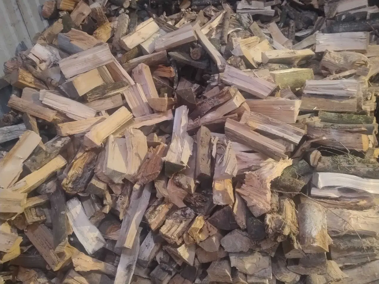 Billede 2 - Tørt brænde til pejs eller brændeovn.