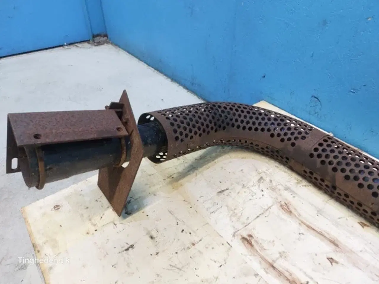 Billede 3 - New Holland 8160 Udstødningsrør 82020110