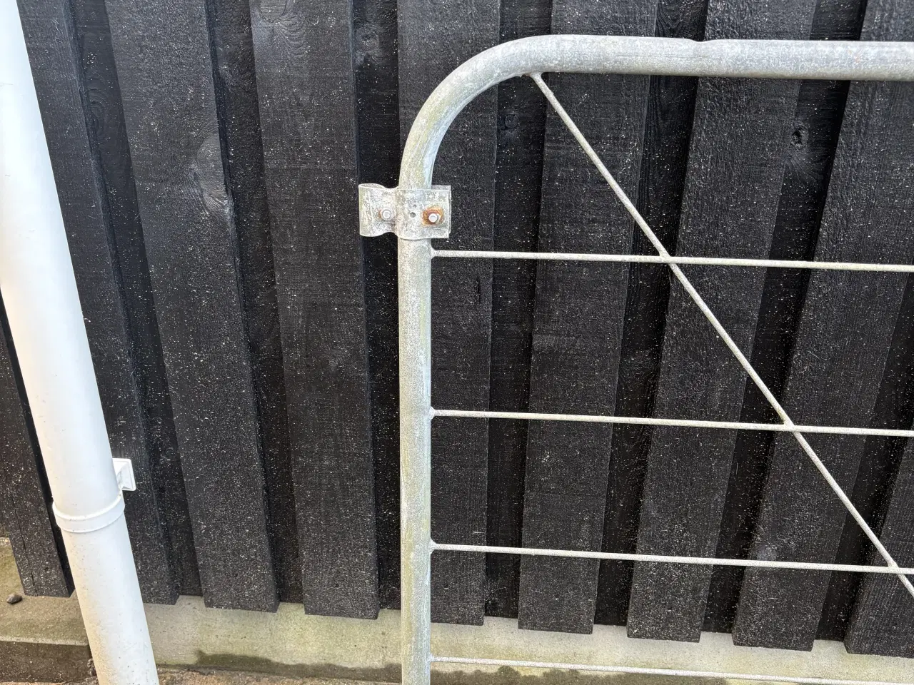 Billede 1 - Poda galvaniseret låge