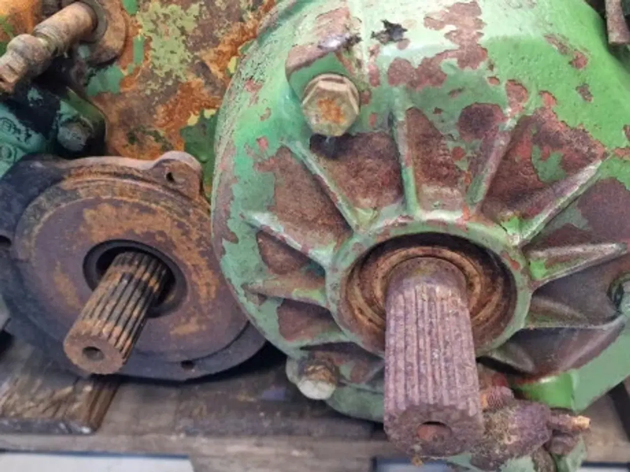 Billede 14 - John Deere 1065 Transmission