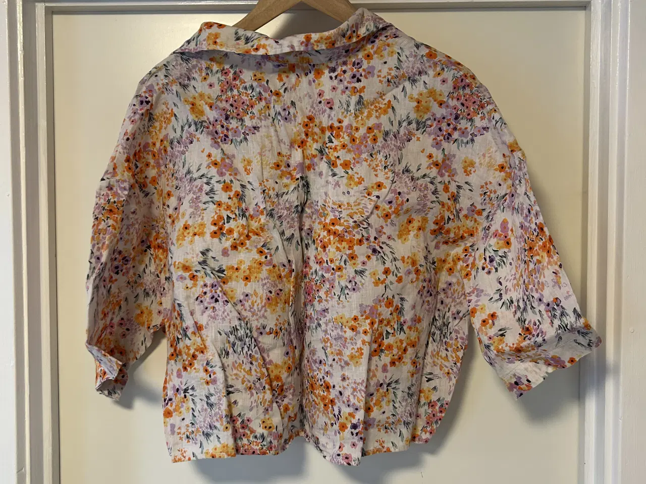 Billede 2 - H&M skjorte