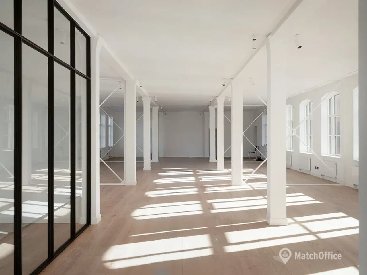 Billede 1 - 563 m² lækkert kontor i et plan på Nordre Fasanvej