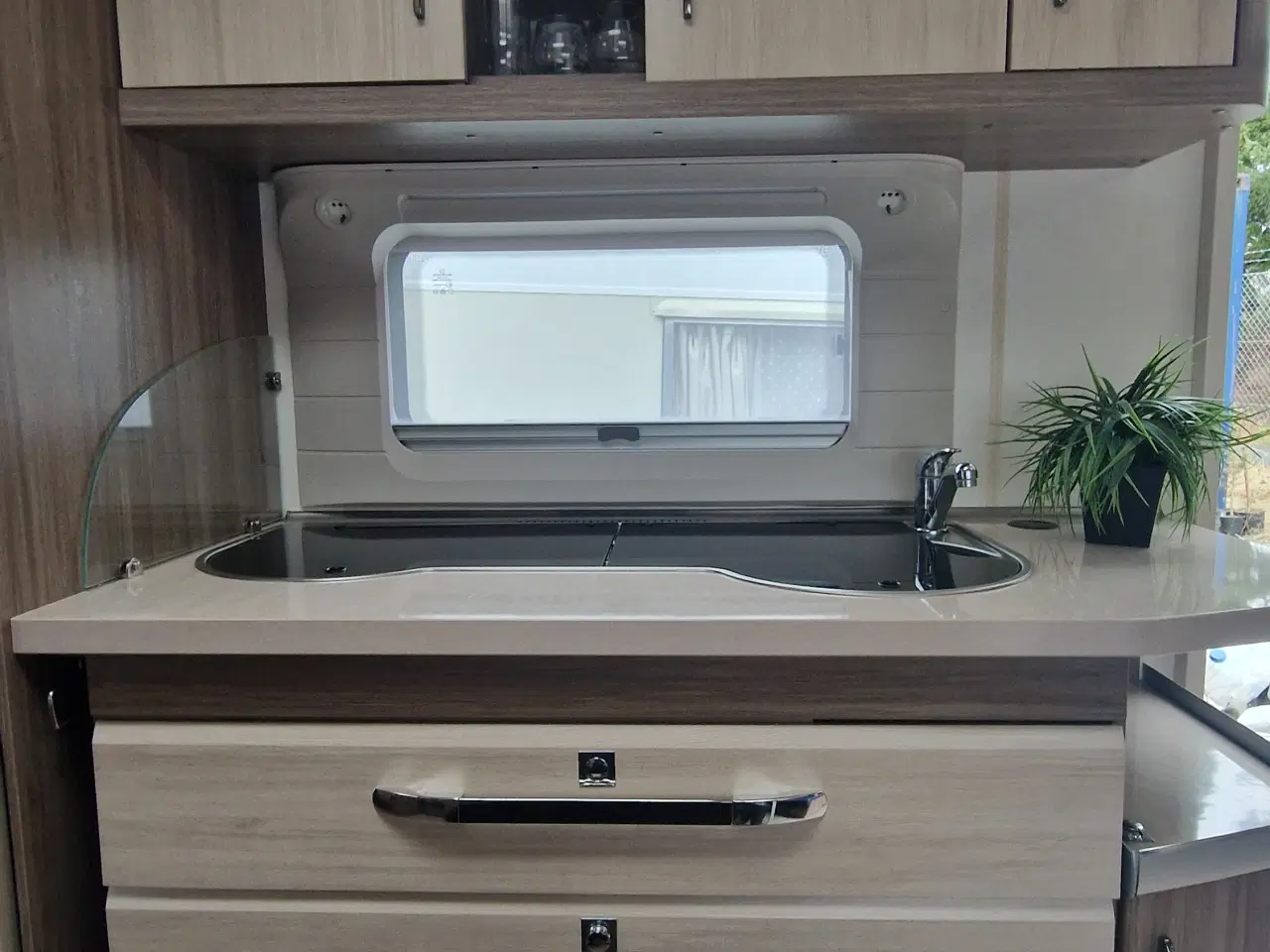 Billede 4 -  Tag et kig på denne skønhed. 