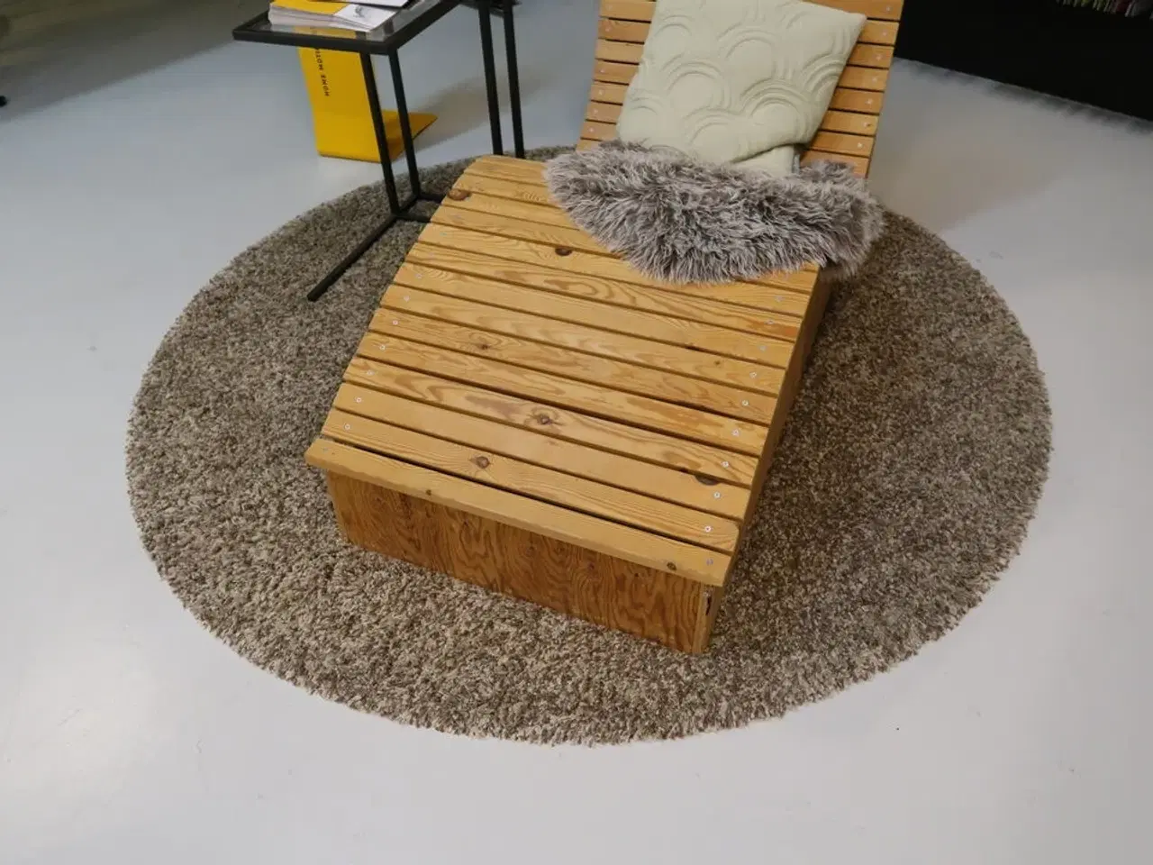 Billede 4 - Sofabord samt tæppe