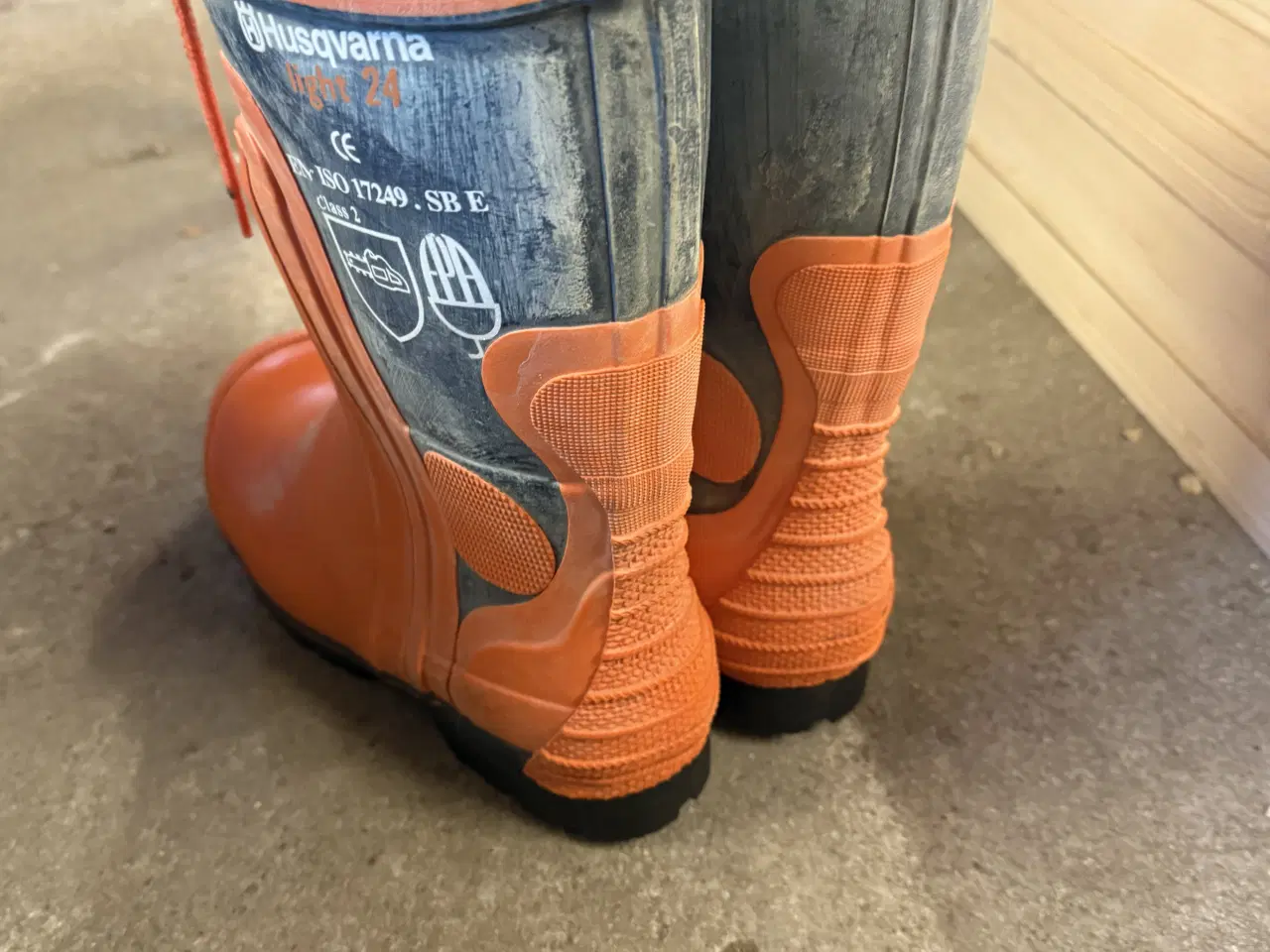 Billede 9 - Lidt blandet Nye Airtox støvler, arbejdsvest mm.