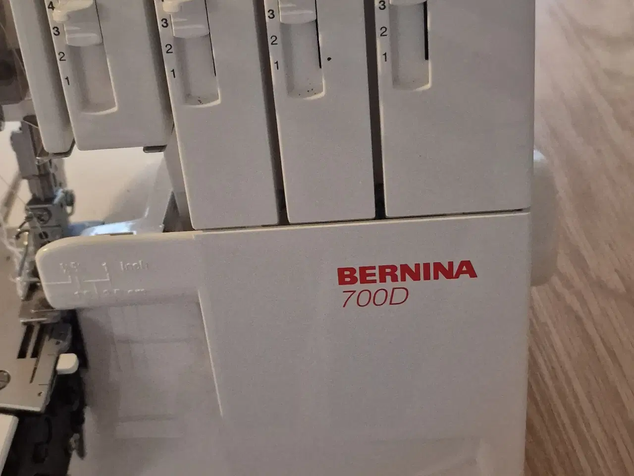 Billede 2 - Overlocker, bernia 700