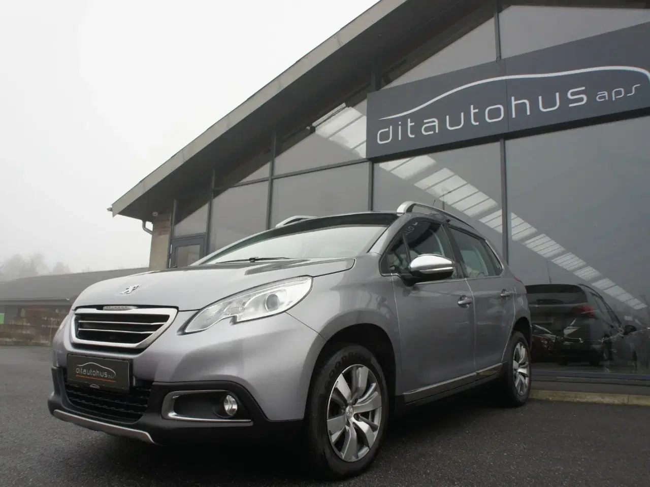 Billede 3 - Peugeot 2008 1,6 e-HDi 114 Allure