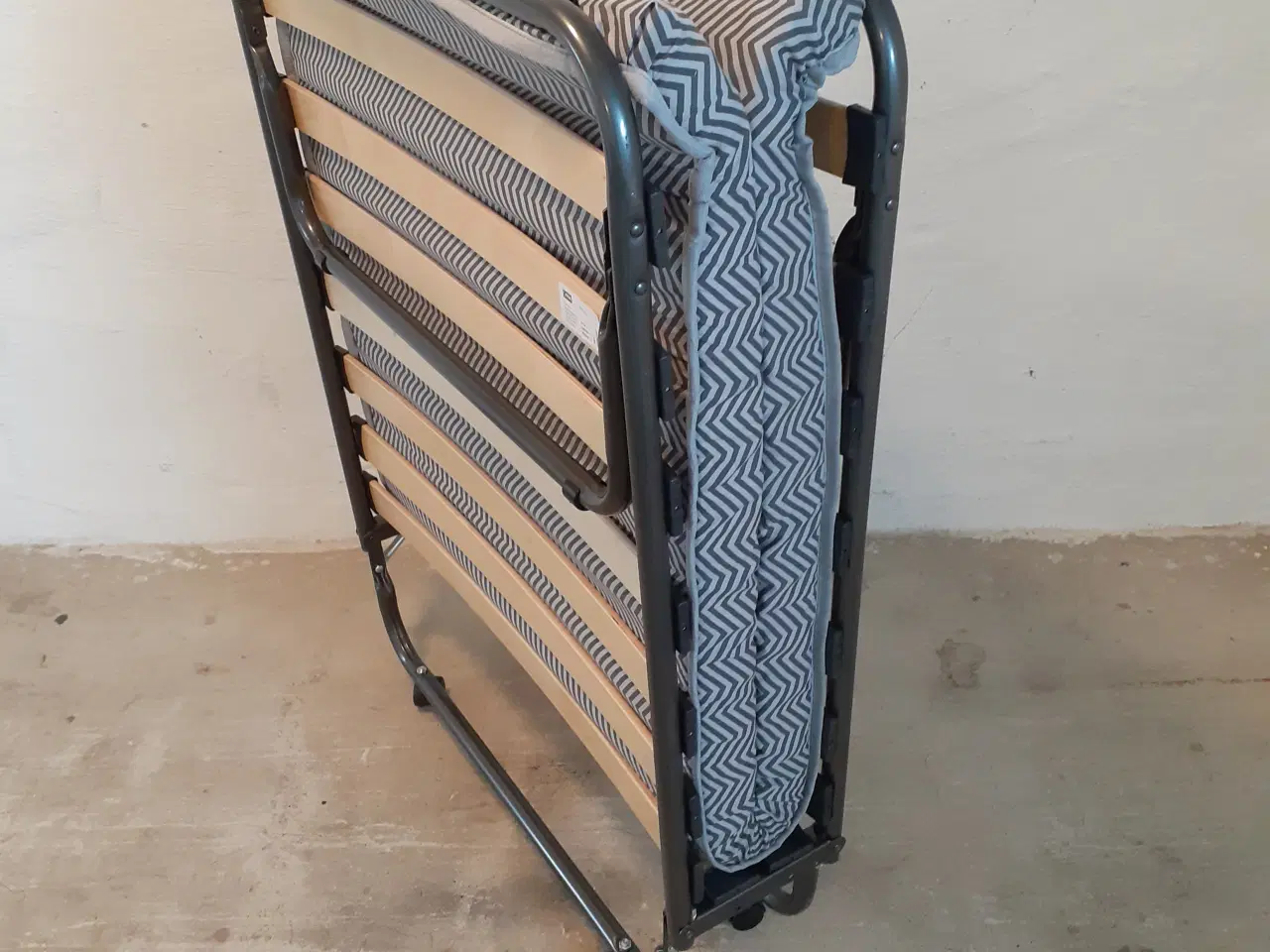Billede 2 - Gæsteseng - 80 x 190 cm