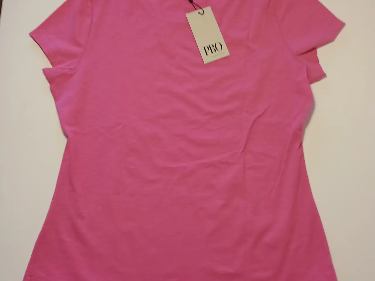 Billede 3 - Ny T-shirt PBO str. M
