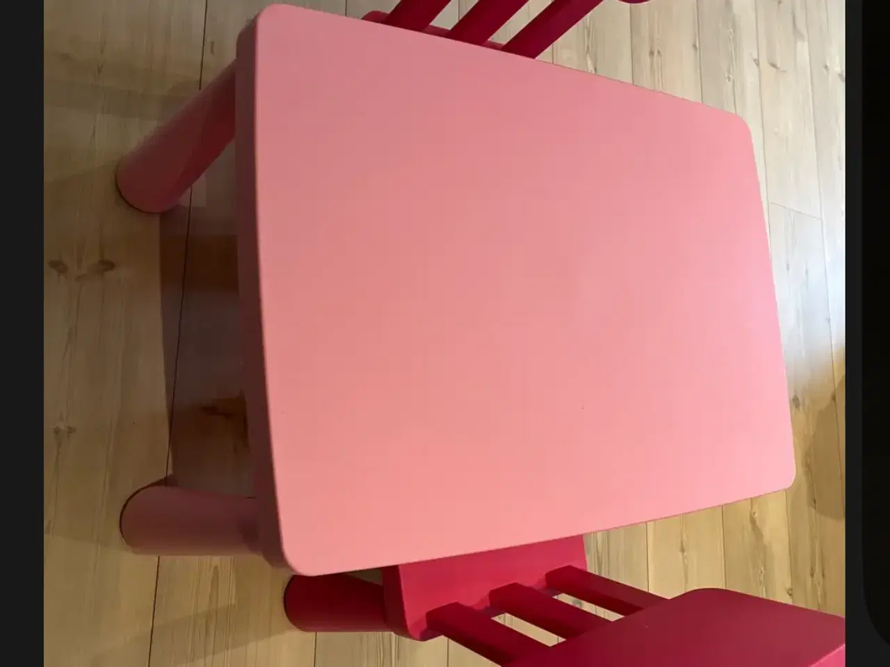Billede 2 - Bord og stole
