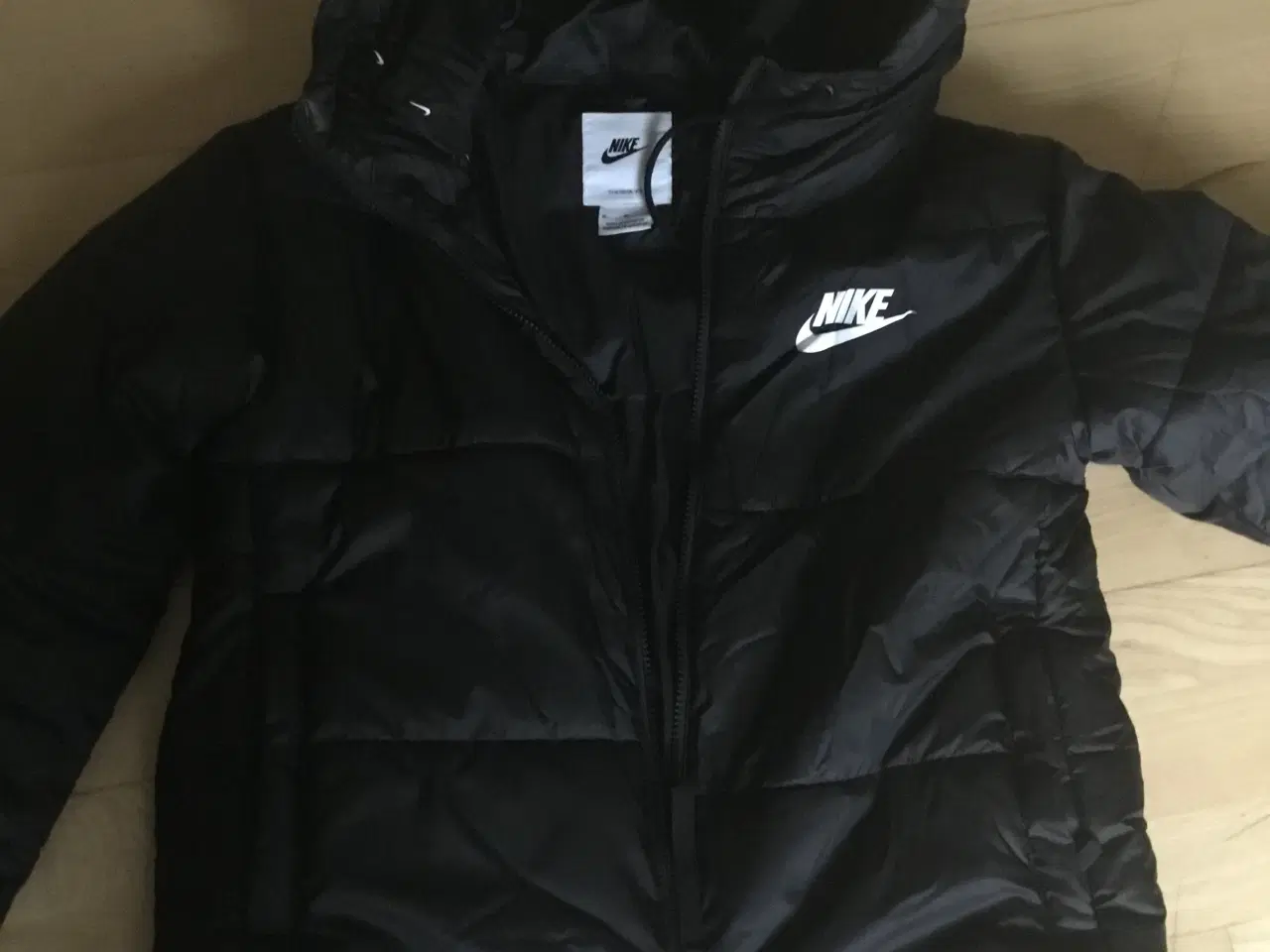 Billede 1 - Nike jakke