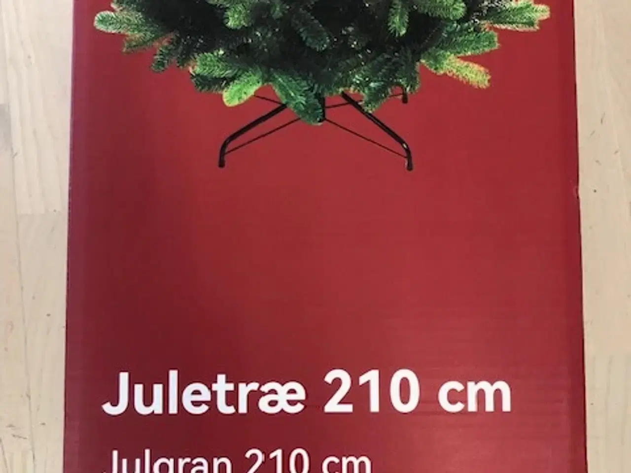 Billede 2 - Kunstigt juletræ m/grønne naturtro nåletræsgrene