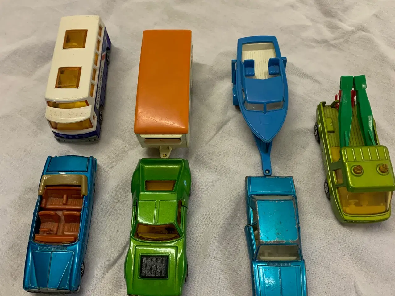 Billede 1 - Matchbox bil med campingvogn