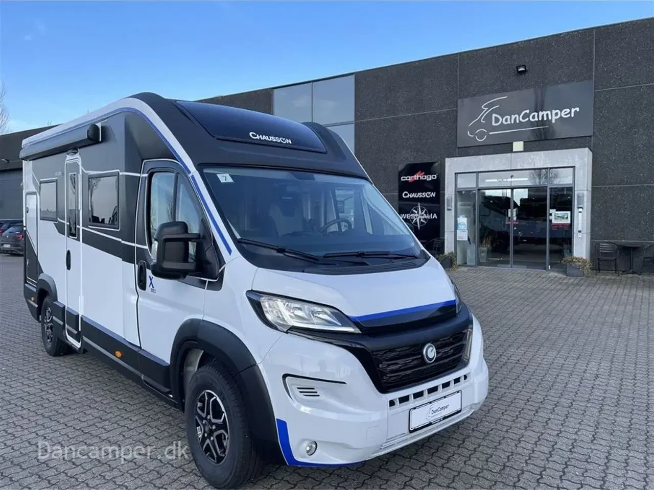 Billede 1 - 2024 - Chausson X650 Exclusive line   Messepris 1.019.900,- SPAR kr. 50.000,- Camper med stor Lounge og siddegruppe, 9-trins automatgear, sænkeseng, stor garage, specialfælge, Artic, Connect- og X-tilbehørspakke ,