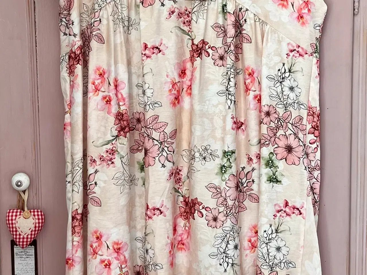 Billede 1 - blomstret sommerkjole fra Marta Du Chateau