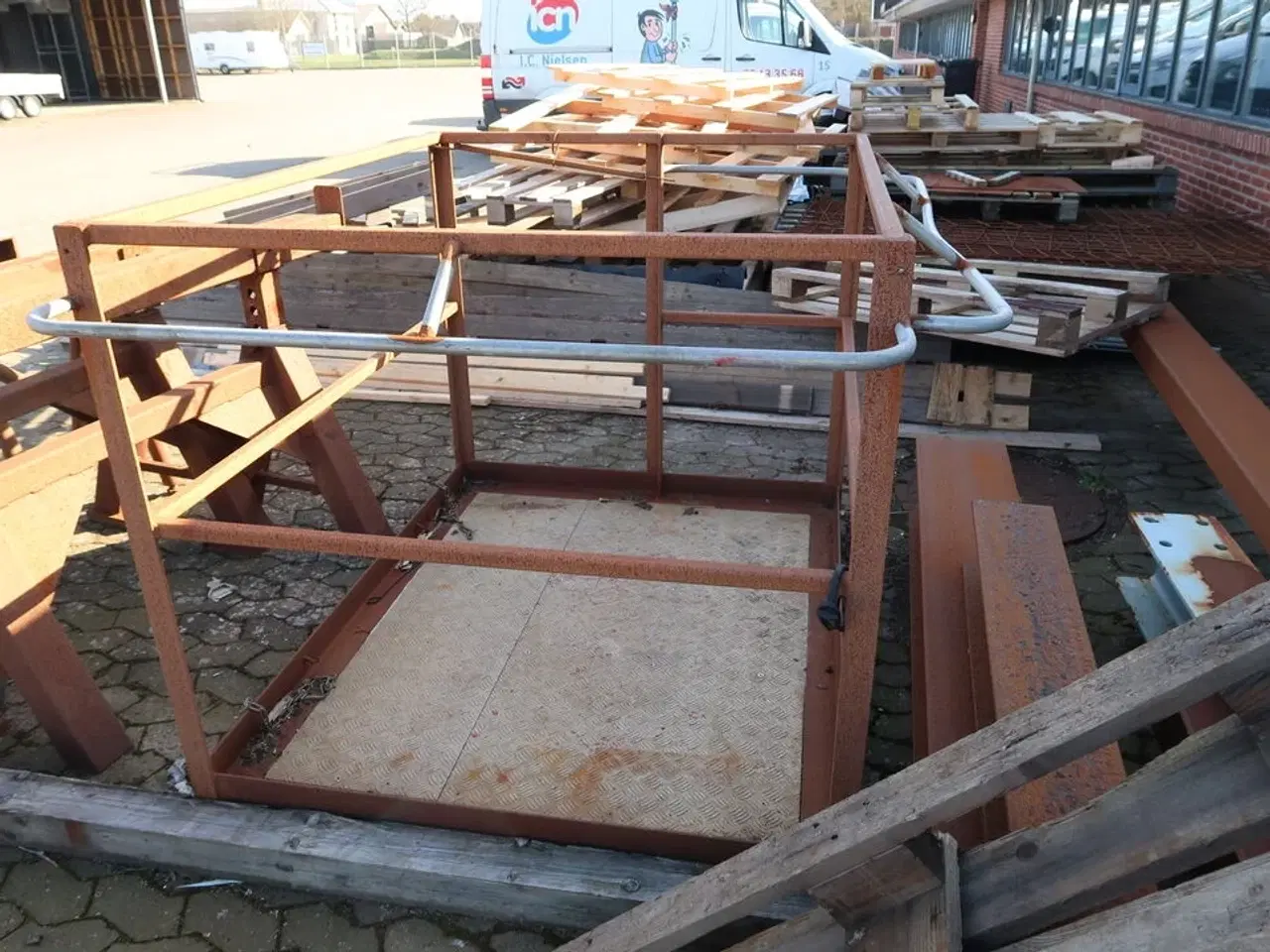 Billede 2 - Mandskabskurv