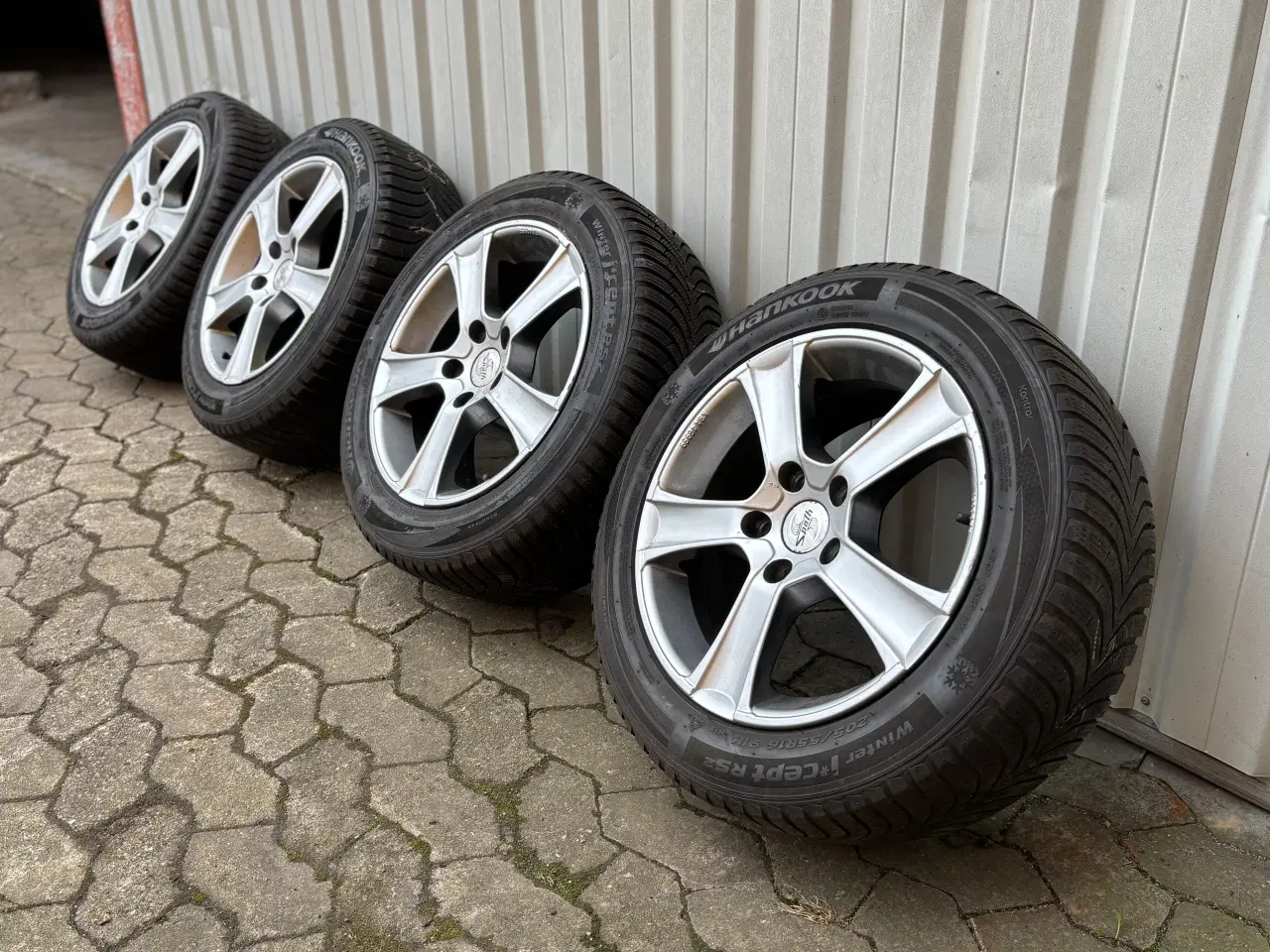 Billede 14 - 16” alufælge på vinterdæk ET47 fra Audi A3