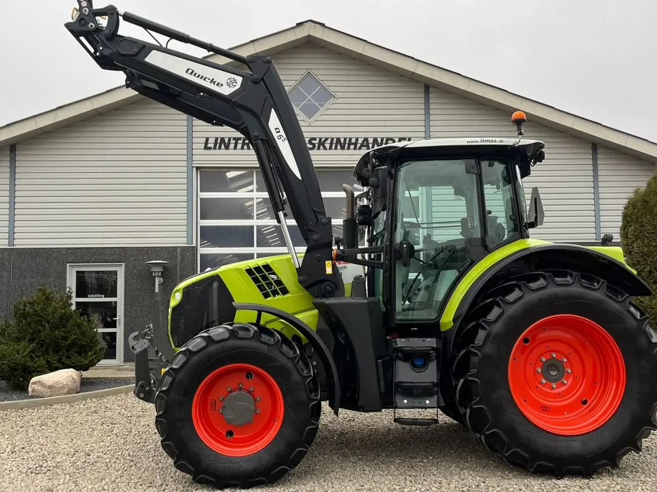 Billede 12 - CLAAS ARION 650 med frontlift og frontlæsser