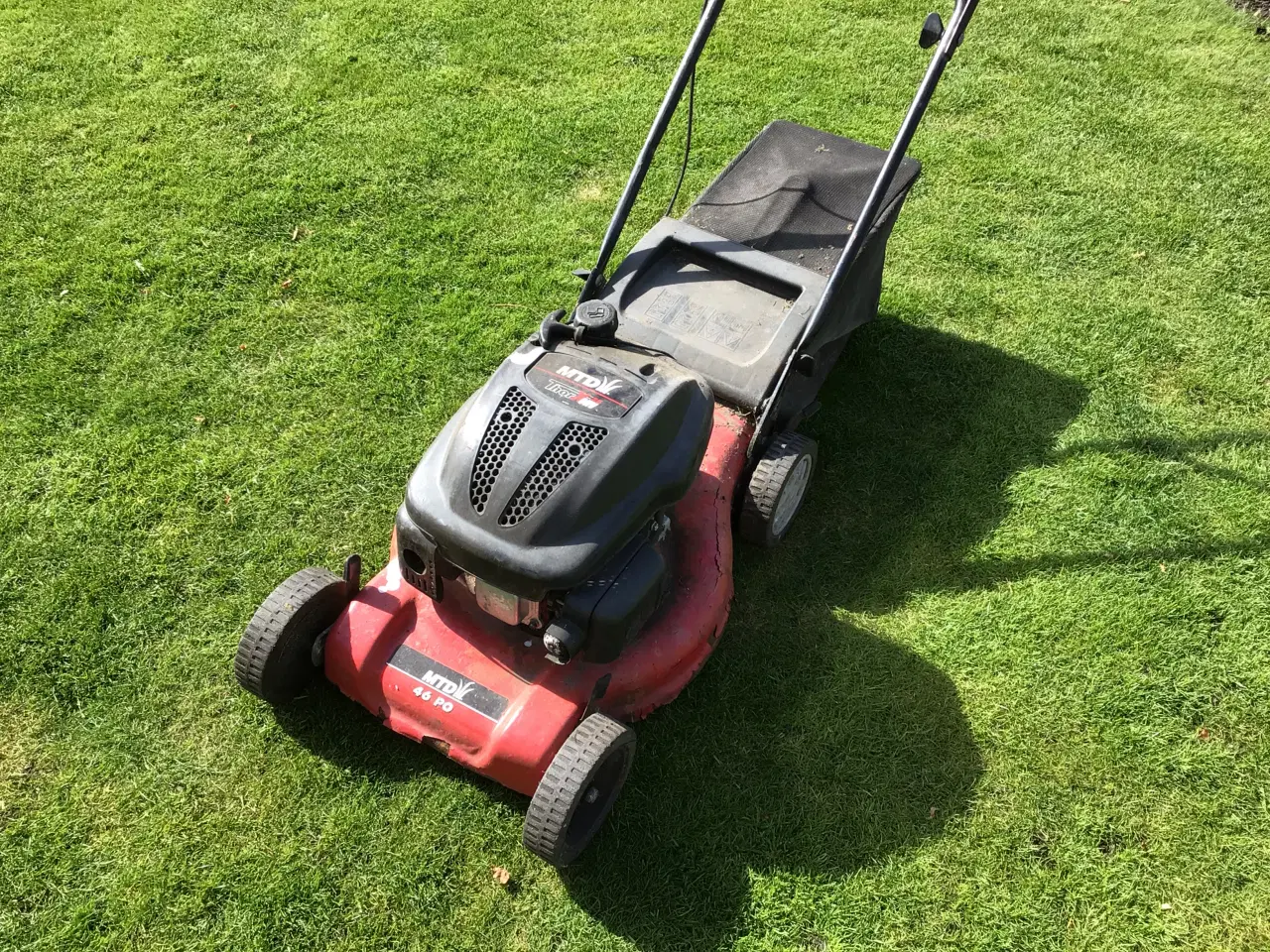 Billede 1 - Brugt men god plæneklipper