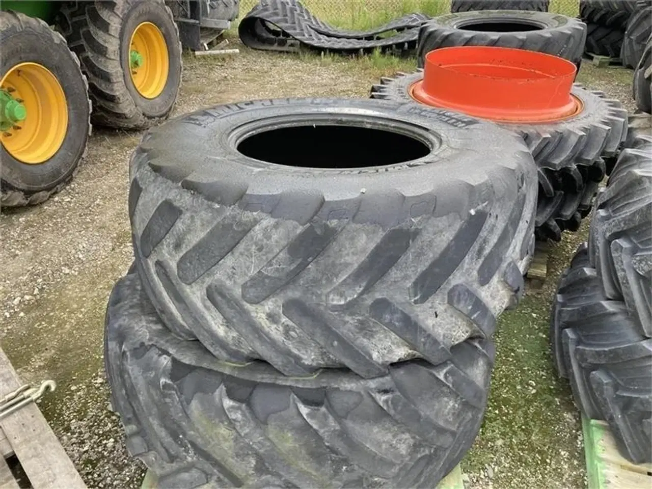 Billede 1 - - - - Michelin 620/75 R30