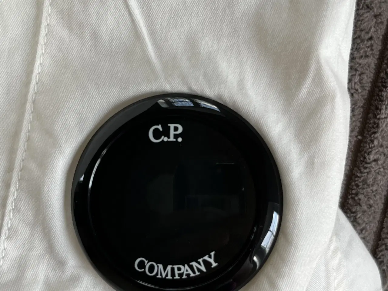 Billede 4 - CP Company hvid skjorte