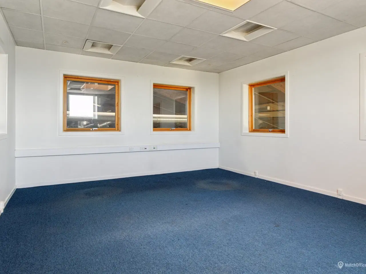 Billede 13 - Stort lager centralt i Glostrup