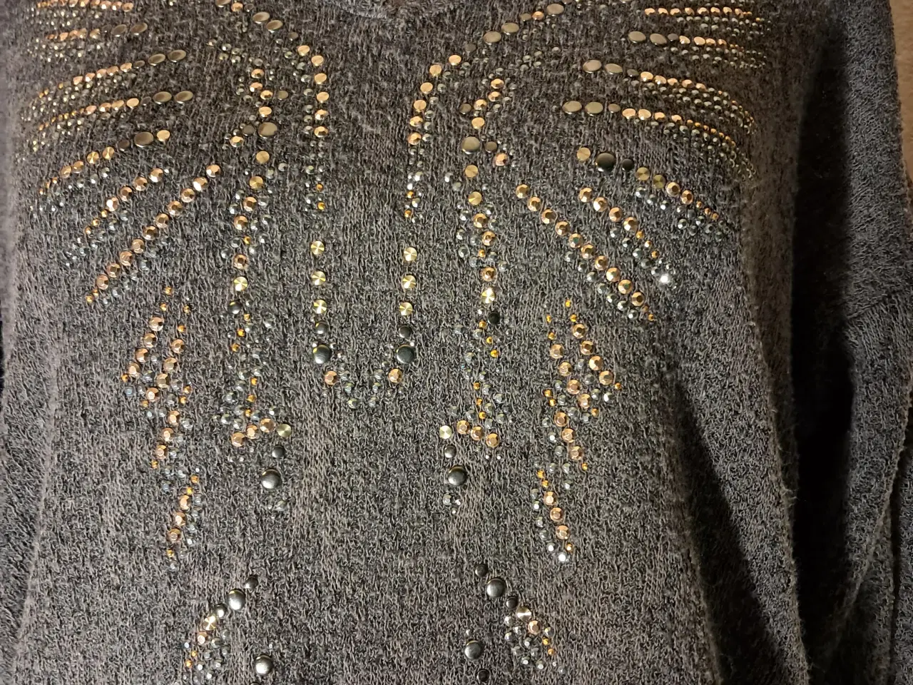 Billede 2 - Cream str. M bluse