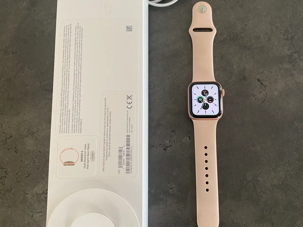 Billede 4 - Apple smart Watch series 5 - 40 mm