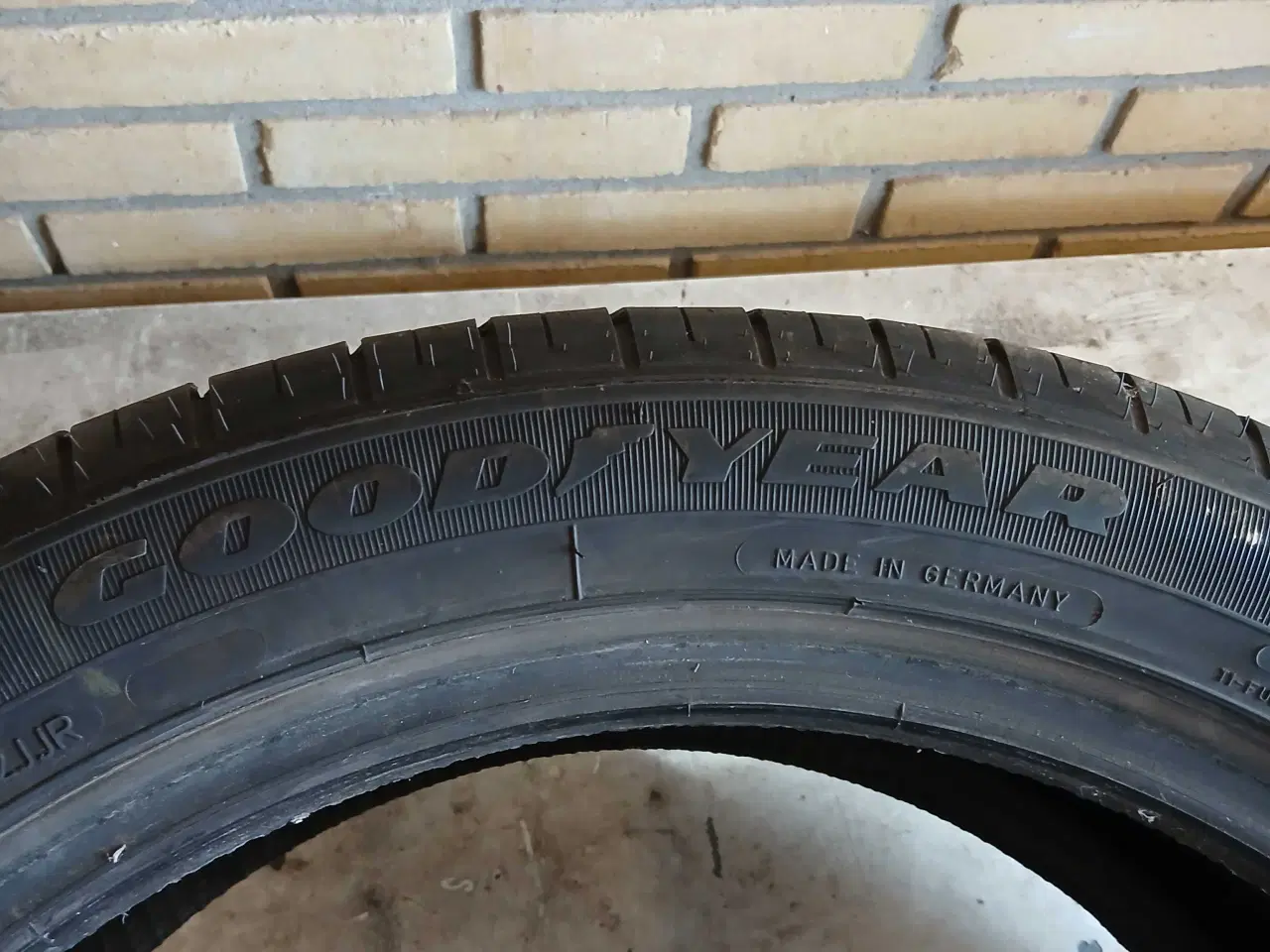 Billede 4 - 4 stk Goodyear dæk 255-45-20