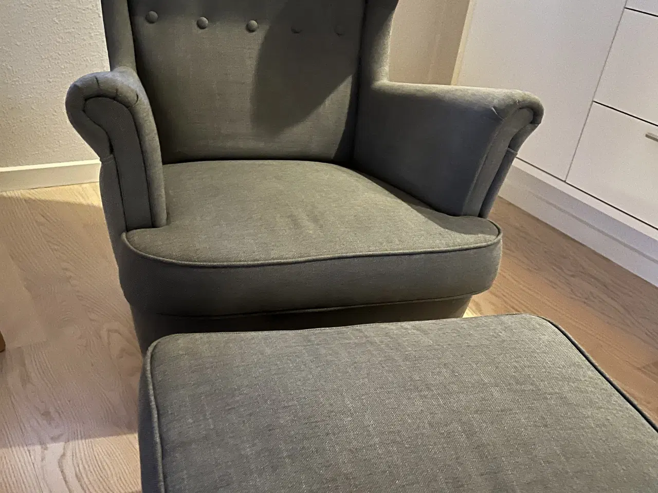 Billede 2 - 2 lænestole og én puf