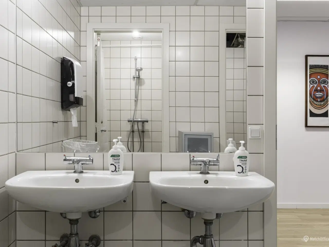 Billede 17 - Alsidigt og lyst kontorlejemål i populært erhvervsområde