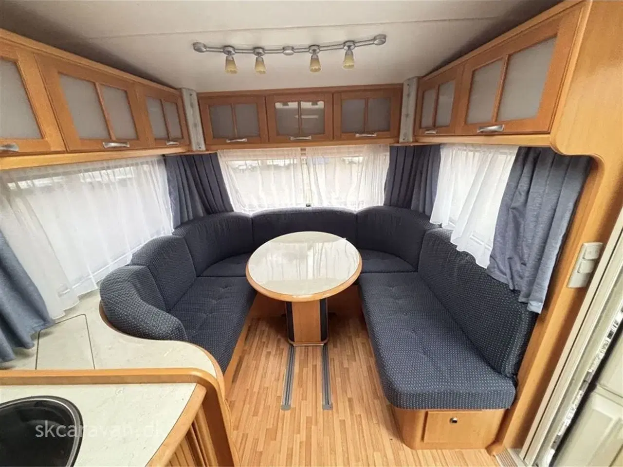 Billede 3 - 2008 - LMC 545 Dominant RD   Står næsten  som ny