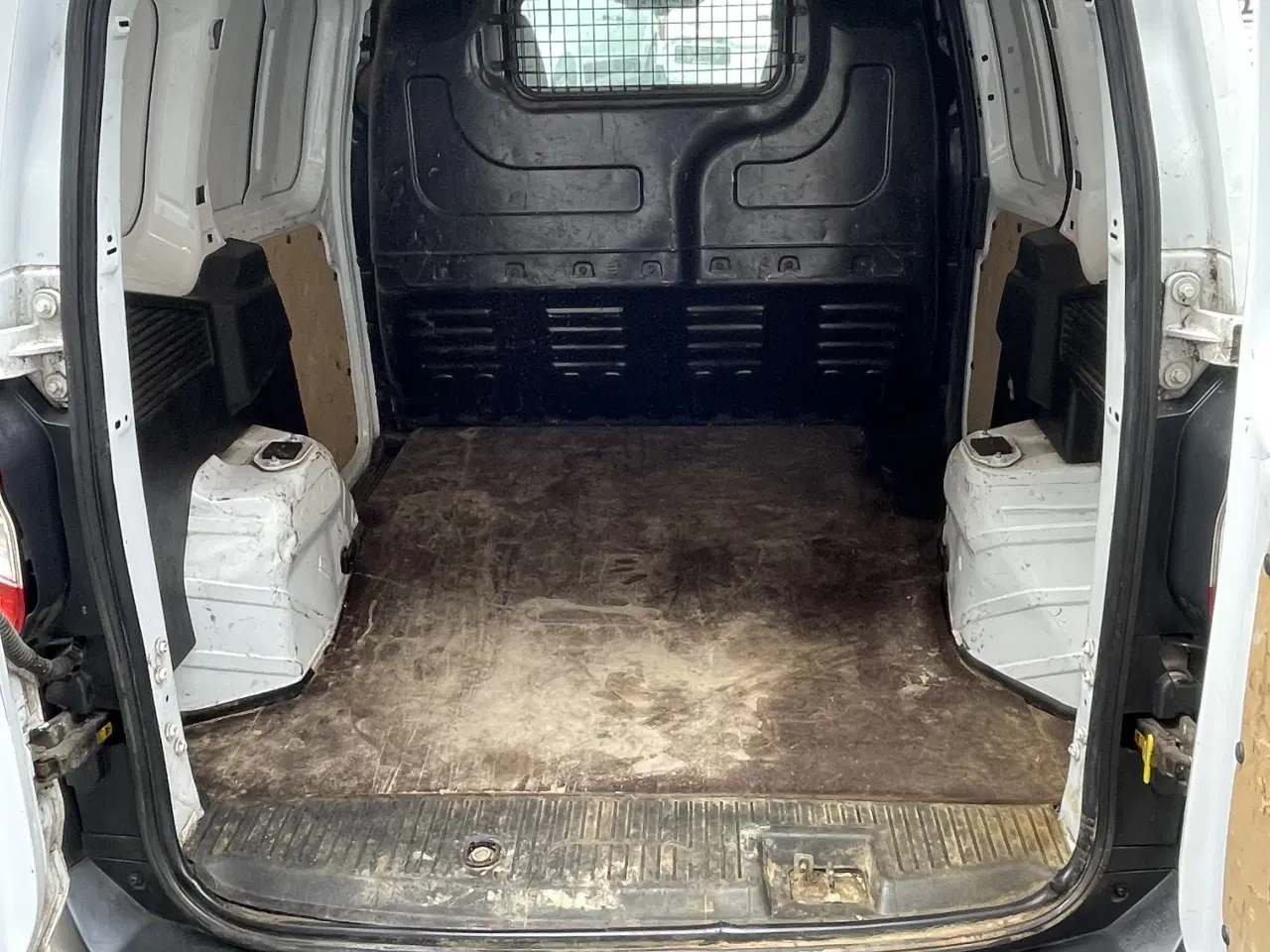 Billede 8 - Ford transit Courier 1.5 diesel 2017