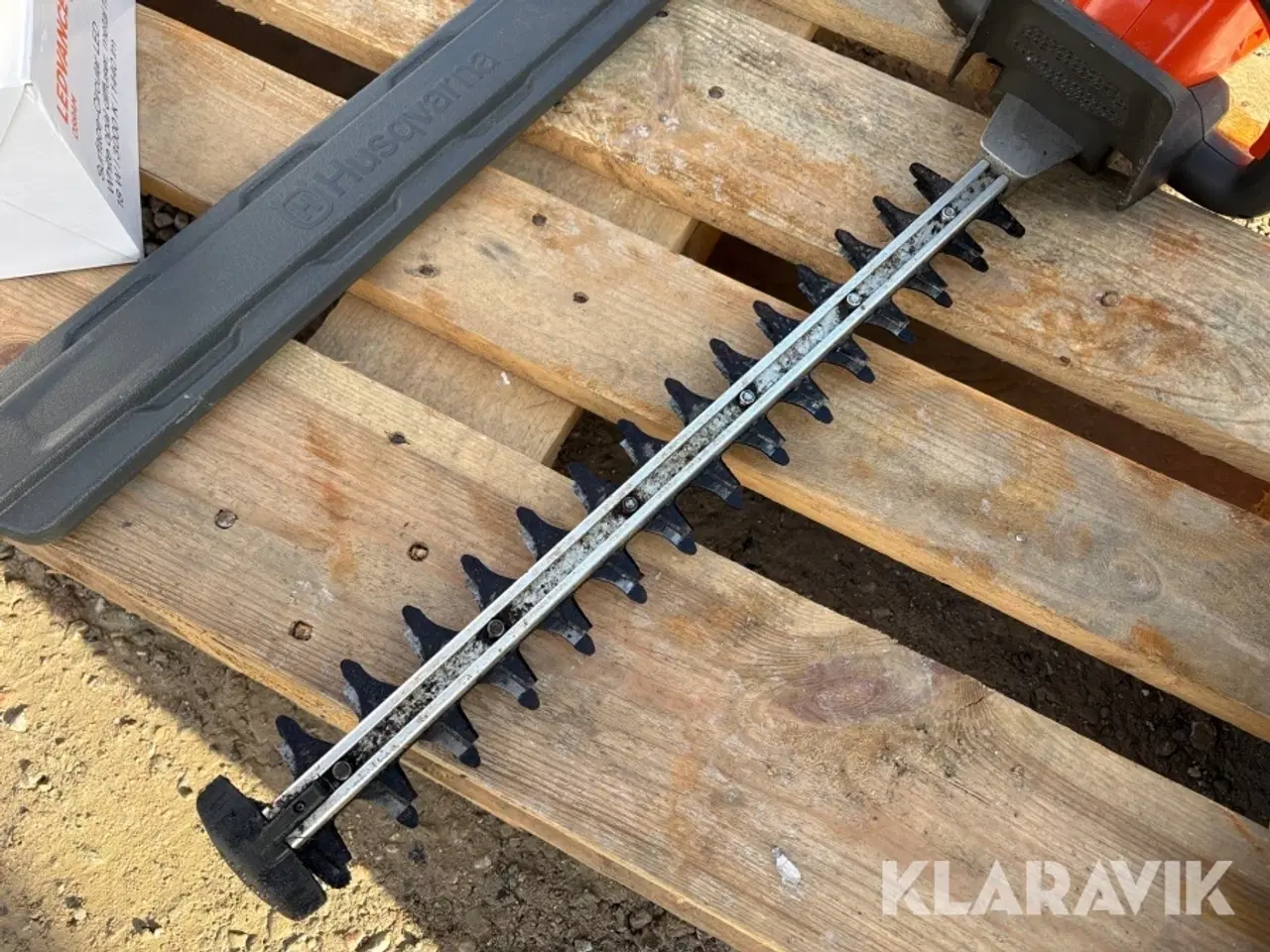 Billede 4 - Hæk klipper Husqvarna 115iHD45