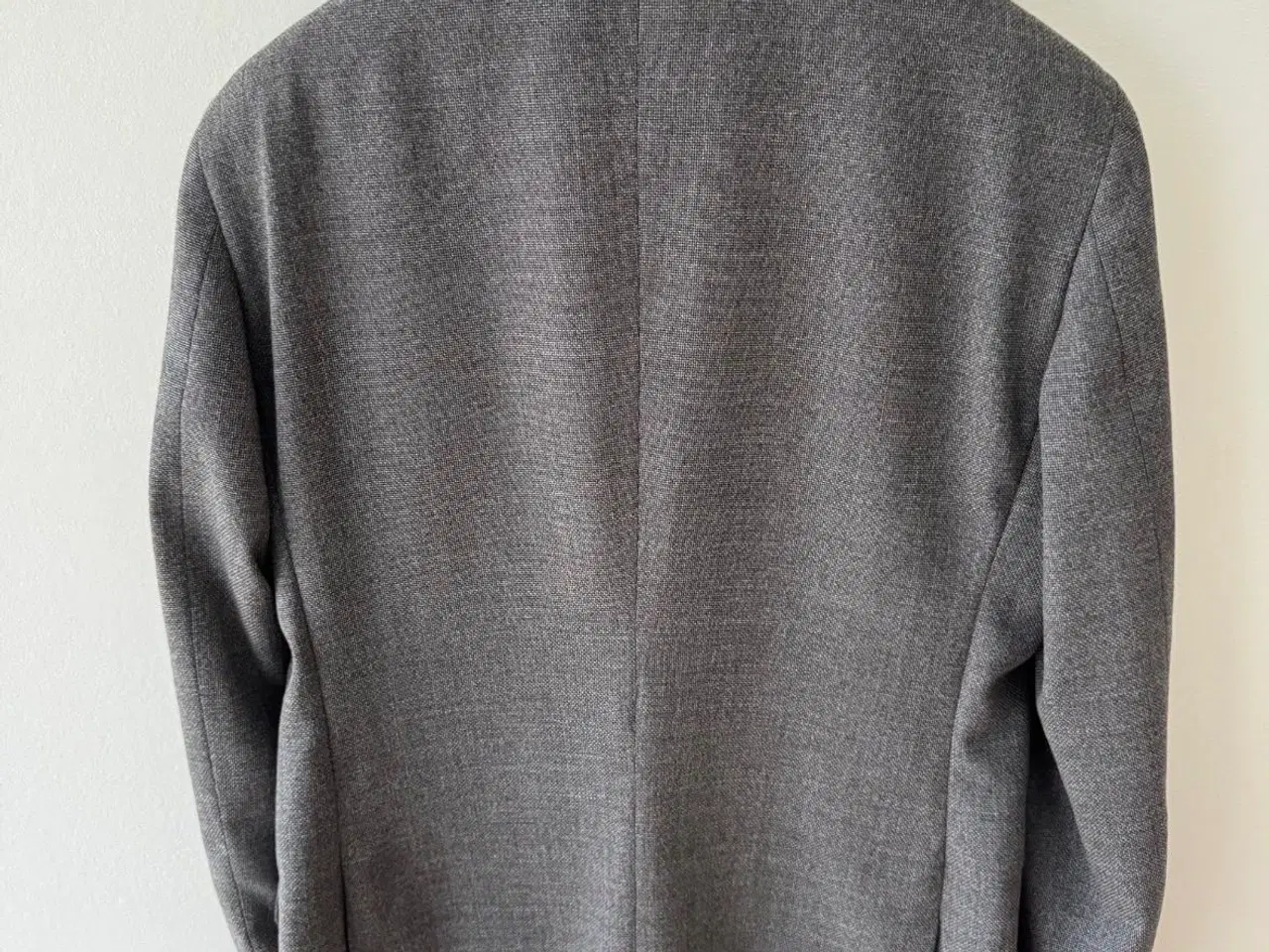 Billede 2 - Flot grå blazer fra Cavaliere i 100% uld.