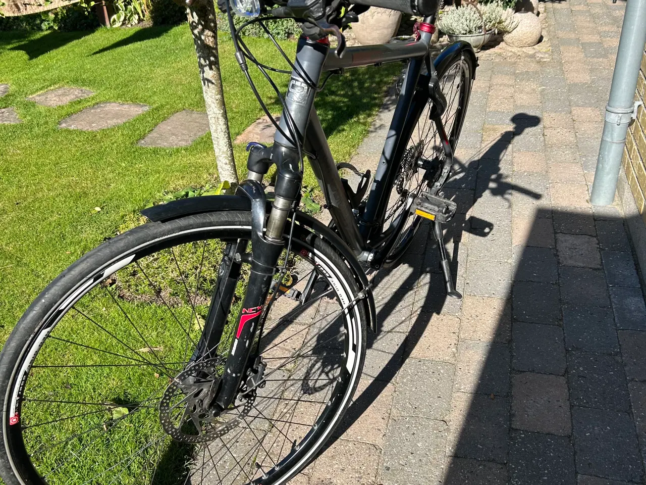 Billede 2 - Velholdt Drøssiger crosscykel 57 cm sælges.