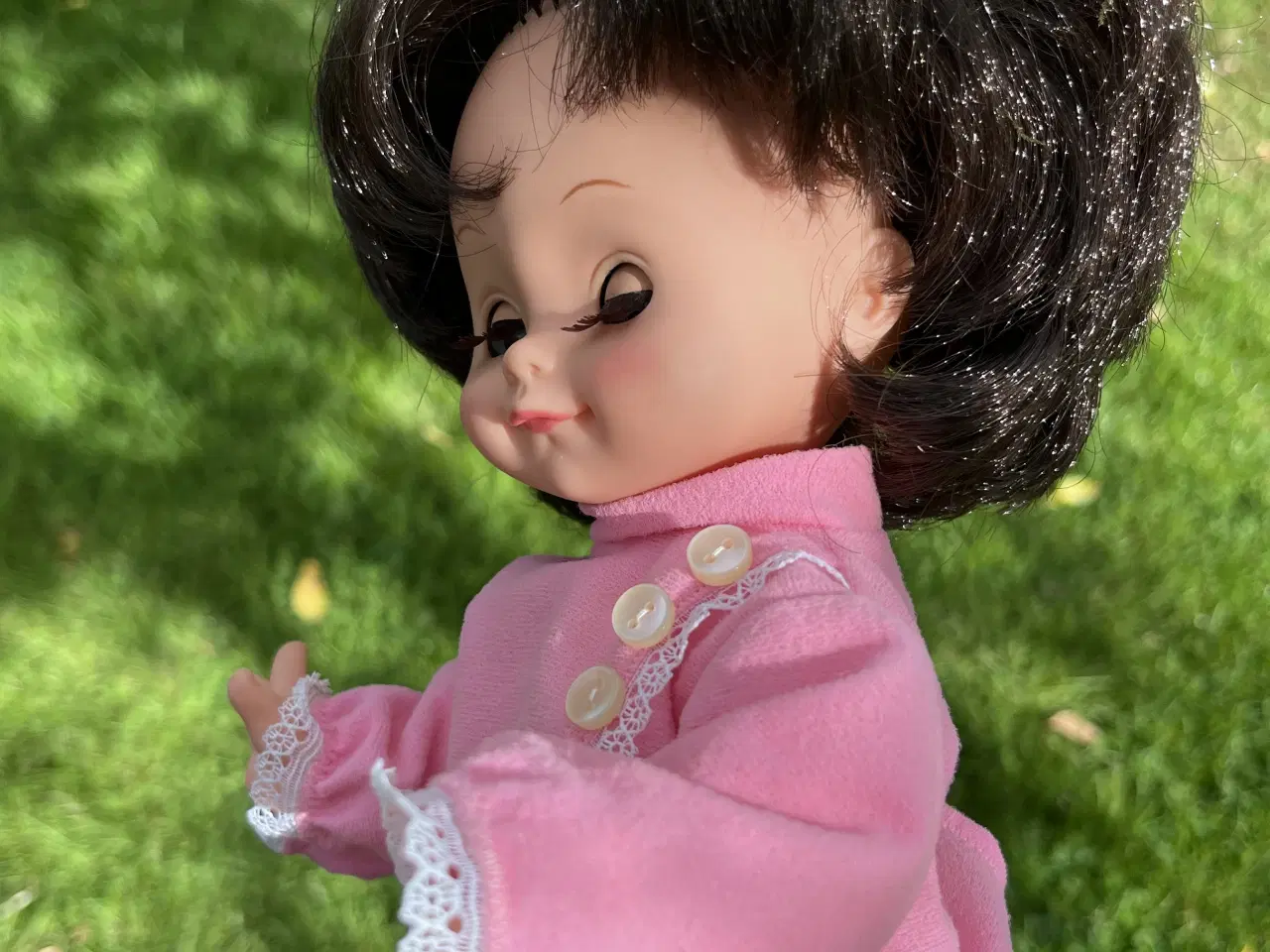 Billede 9 - Vintage Ratti dukke (Mattel), 27 cm – Velholdt pig