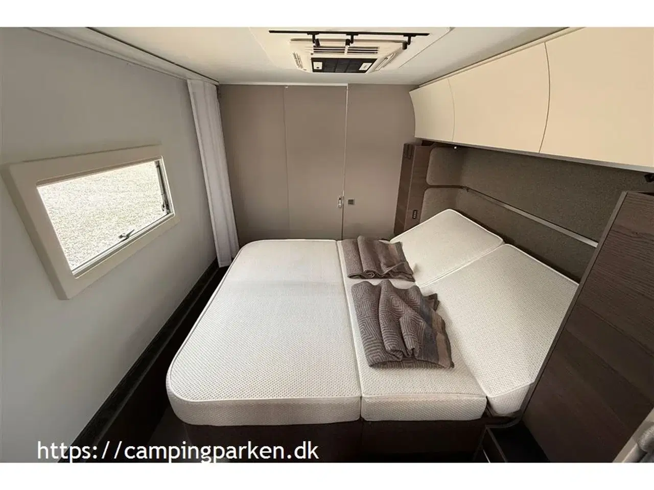 Billede 8 - 2023 - Adria Alpina 663 HT TWIN AXEL Alde Centralvarme   Lækker Adria Alpina 663 HT luksus helårsvogn med rigtig meget udstyr!
