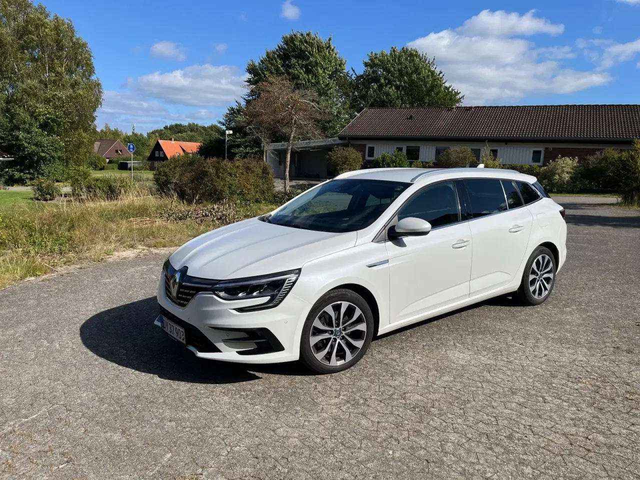 Billede 1 - Renault Megane IV 1,6 E-Tech Zen Sport Tourer